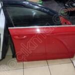 Skoda Octavia Sağ Ön Kapı Çıkma