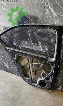 Skoda Octavia Sol Arka Kapı 5E5833051 çıkma parça