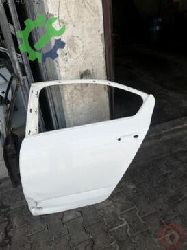 Skoda Octavia Sol Arka Kapı çıkma parça