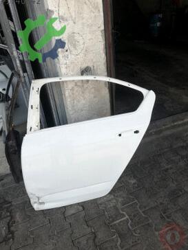 Skoda Octavia Sol Arka Kapı çıkma parça
