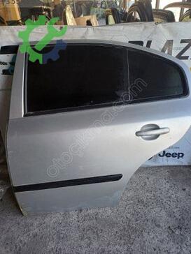 Skoda Octavia Sol Arka Kapı çıkma parça