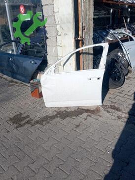 Skoda Octavia Sol Ön Kapı çıkma parça