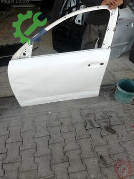 Skoda Octavia Sol Ön Kapı çıkma parça