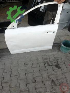 Skoda Octavia Sol Ön Kapı çıkma parça