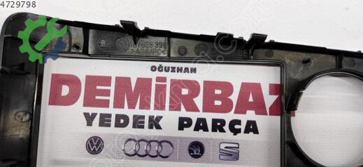 Skoda Octavia Teyp Çerçevesi 1U1863399 çıkma parça