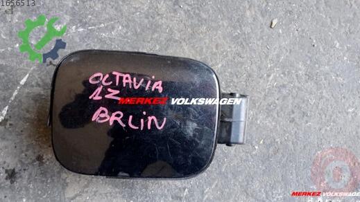 Skoda Octavia Yakıt Depo Kapağı çıkma parça