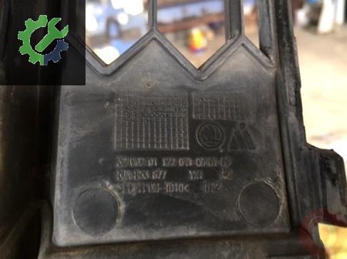 Skoda Rapid Ön Panjur 5JA853677 çıkma parça