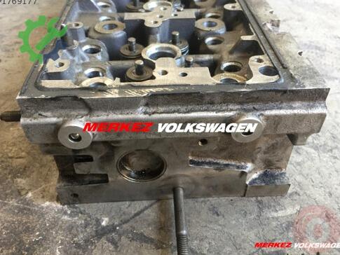 Skoda Rapid Silindir Kapağı 04L103373E çıkma parça