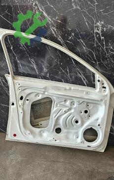 Skoda Rapid Sol Ön Kapı 5JA831051C çıkma parça