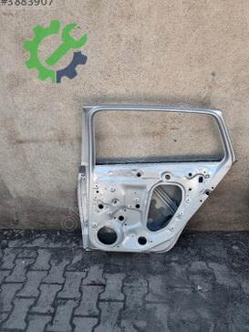 Skoda Scala Sağ Arka Kapı çıkma parça