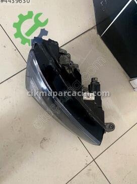 Skoda Scala Sağ Ön Far çıkma parça