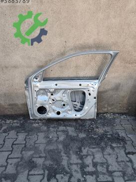 Skoda Scala Sağ Ön Kapı çıkma parça