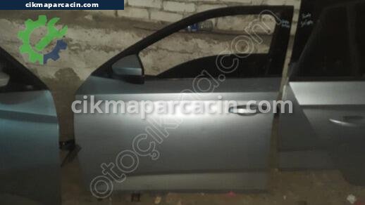Skoda Scala Sol Ön Kapı çıkma parça