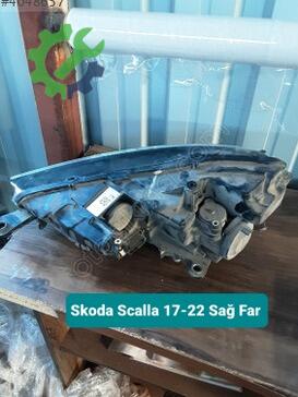 Skoda Scala Sağ Ön Far 17-22 çıkma parça