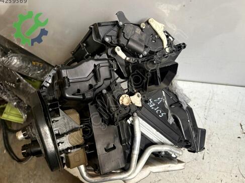 Skoda Superb Kalorifer Kutusu çıkma parça