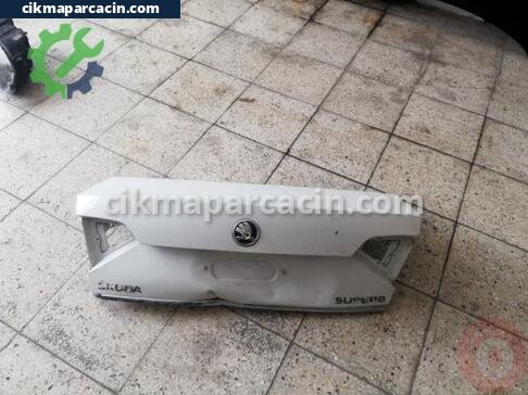 Skoda Superb Bagaj Kapağı çıkma parça
