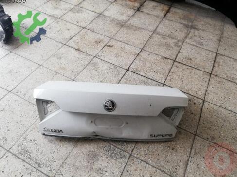 Skoda Superb Bagaj Kapağı çıkma parça