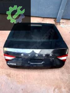 skoda süper b arka bagaj kapağı çıkma orjinal