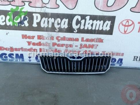 Skoda Superb Ön Panjur çıkma parça