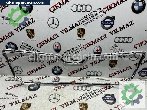 Skoda Superb Ön Panjur çıkma parça