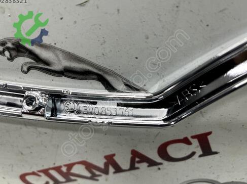 Skoda Superb Ön Panjur 3V0853761 çıkma parça