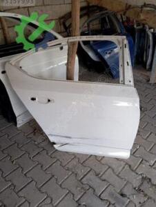 Skoda süper b sağ arka kapı 2018 2024 arası