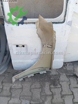 Skoda Superb Sağ Ön Çamurluk çıkma parça