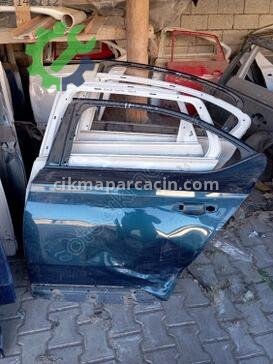 Skoda Superb Sol Arka Kapı çıkma parça