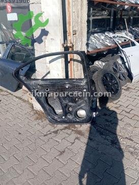 Skoda Superb Sol Arka Kapı çıkma parça
