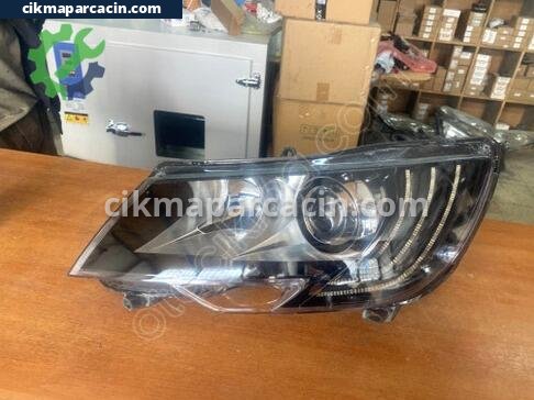 Skoda Superb Sol Ön Far çıkma parça