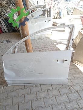 Skoda Superb Sol Ön Kapı çıkma parça