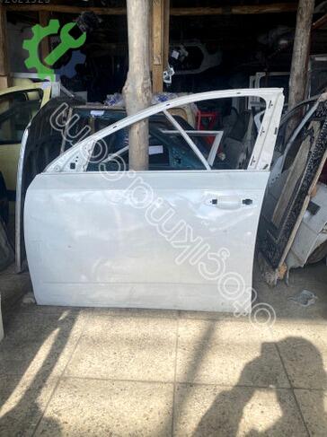 Skoda Superb Sol Ön Kapı çıkma parça