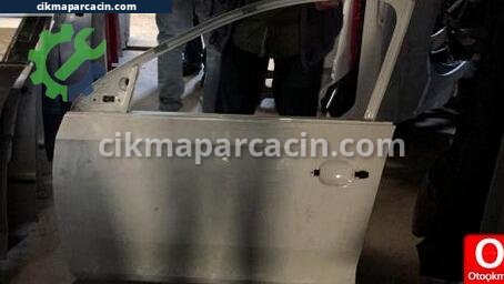Skoda Superb Sol Ön Kapı çıkma parça