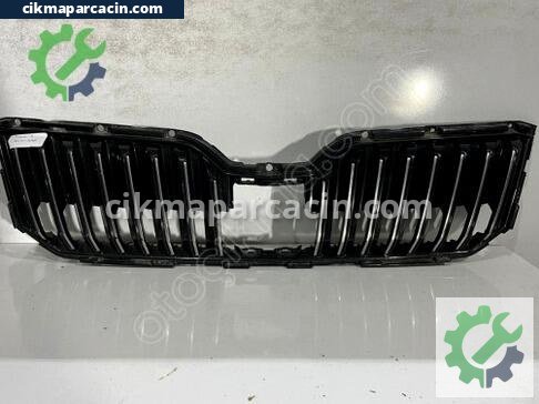 Skoda Superb Ön Panjur çıkma parça