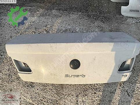 Skoda Superb Bagaj Kapağı çıkma parça