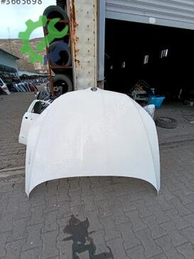 Skoda Superb Kaput çıkma parça
