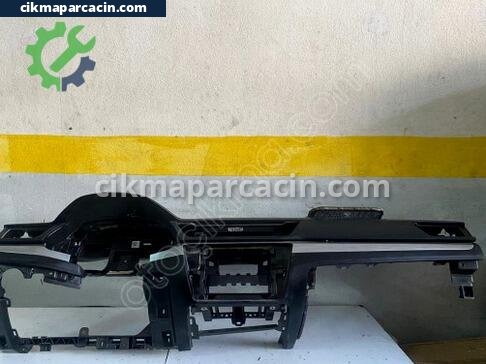 Skoda Superb Torpido çıkma parça