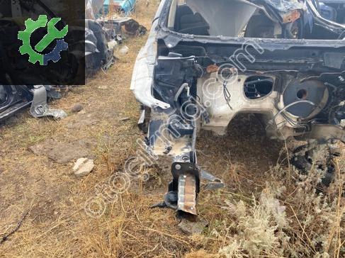 Skoda Superb Sağ Ön Taşıyıcı çıkma parça