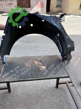 Audi A4 Çamurluk Sacı 8E0809411 çıkma parça