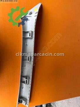 Volkswagen Bora Trim 1J5867233B çıkma parça