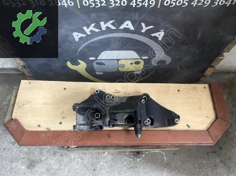 Mitsubishi Space Star Motor Braketi çıkma parça