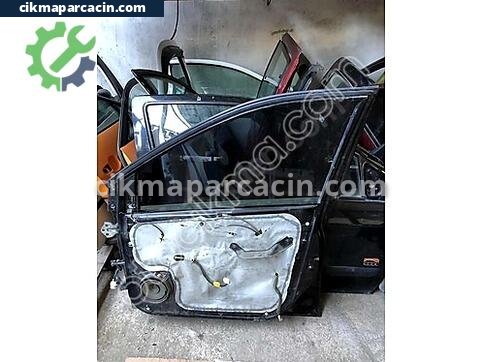 SsangYong Actyon Sağ Ön Kapı çıkma parça