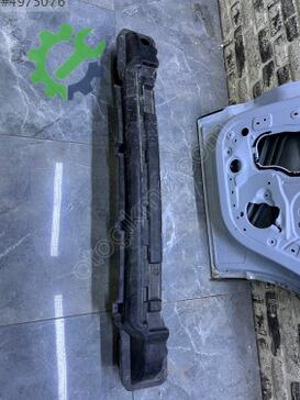 SsangYong Korando Arka Tampon Demiri çıkma parça