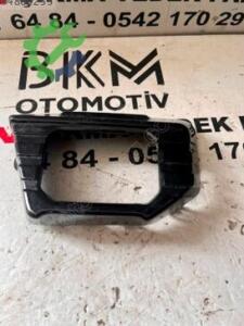 Çıkma SsangYong Torres Sol Sis Farı Çerçevesi