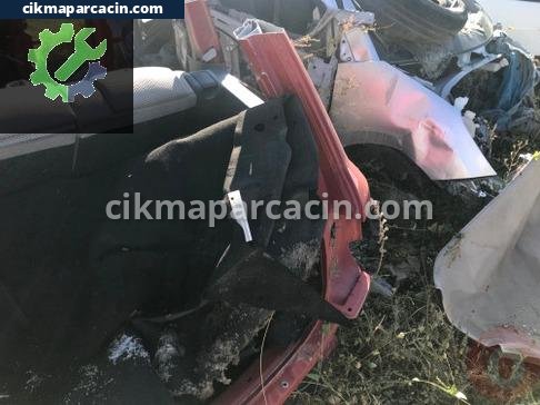 Fiat Stilo Sağ Arka Çamurluk çıkma parça