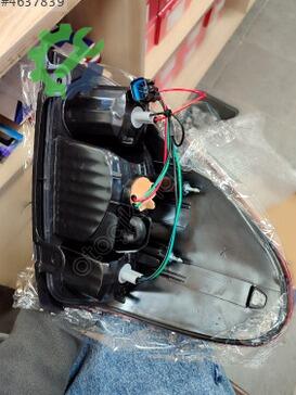 Mitsubishi L300 Stop Lambası 8330A009 çıkma parça