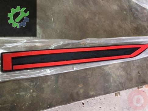 Subaru Outback Kapı Çıtası J105EAJ103 çıkma parça
