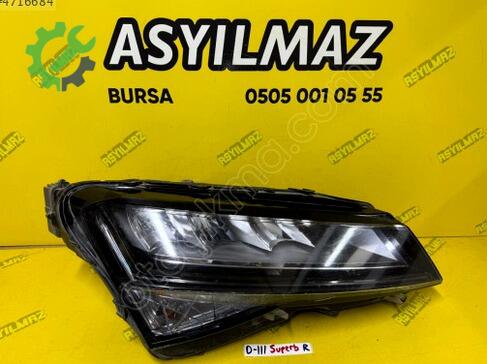 Skoda Superb Sağ Ön Far çıkma parça