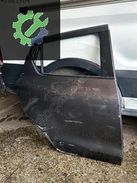 Suzuki Swift Sol Arka Kapı çıkma parça