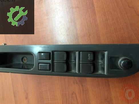 Suzuki Swift Cam Açma Düğmesi 64J20-3370T çıkma parça